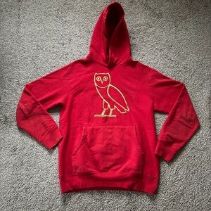 OVO Octobers Very Own Embroidered OG Owl
Logo Red Hoodie